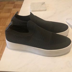Steve Madden slip on sneakers